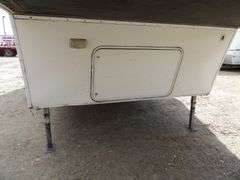 B-930  2001 Prowler 315X Travel Trailer