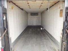 B-765  2005 Freightliner Reefer Truck