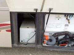 B-136 2004 Gulfstream Atrium 41' Motorhome