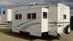 B-930  2001 Prowler 315X Travel Trailer