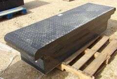 B-674  Husky Toolbox