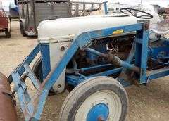 B-1110  Ford Tractor