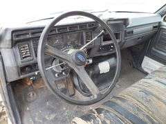 B-739 1991 Ford F-800 Flatbed with Water Tank