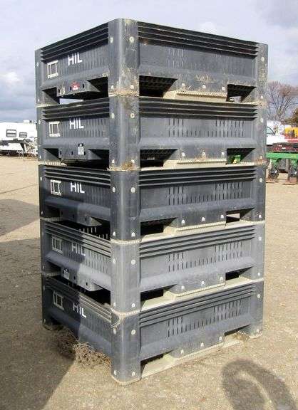 B-1245  Plastic Bins (5)