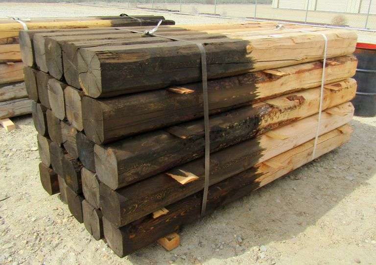 M-172  Wooden Fence Posts (25)