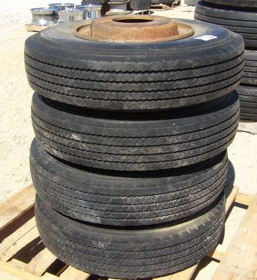 M-265 Truck Tires & Wheels (4)