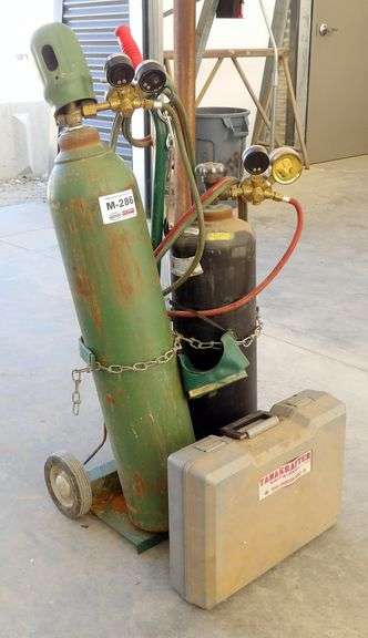 M-286  Cutting Torch Set On Cart