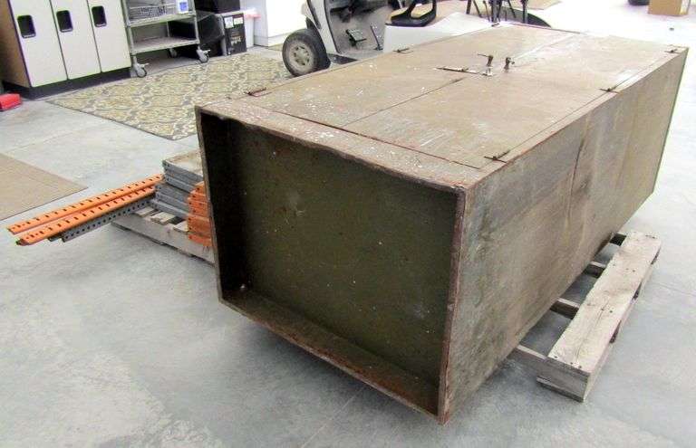 M-241 Metal Cabinet & Shelving