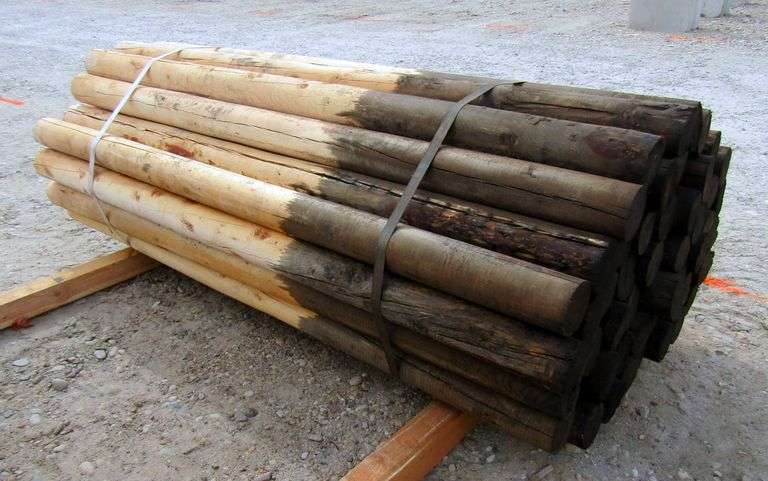 M-174  Wooden Fence Posts (50)