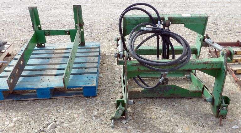 B-1105  John Deere Front Mounts