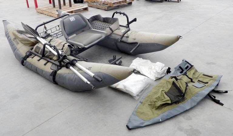 M-111  Classic Accessories Colorado XT Pontoon