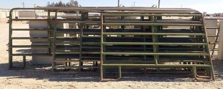 M-261  Metal Panels + Gates