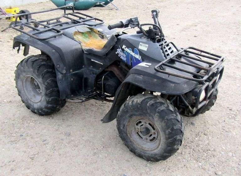 M-118  1996 Kawasaki Bayou 300 ATV