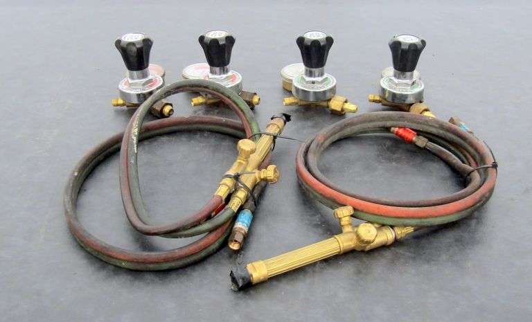 B-1279  Oxygen / Acetylene Hoses + Gauges