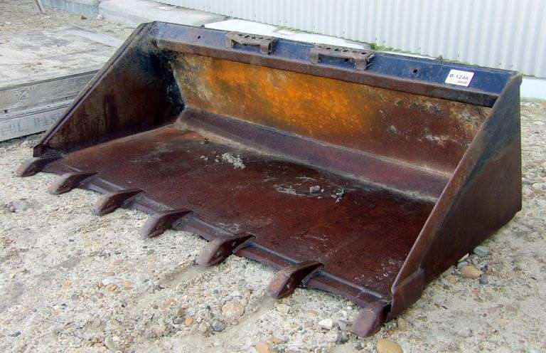 B-1246  Skid Steer Bucket