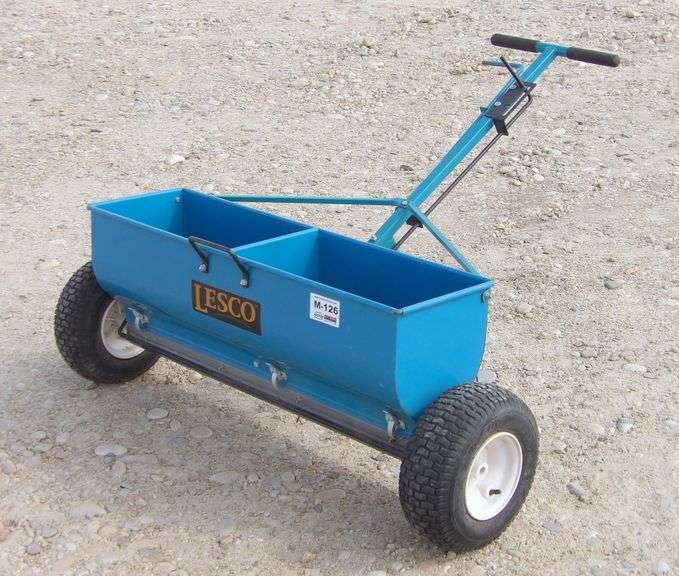 M-126  Lesco Fertilizer Spreader