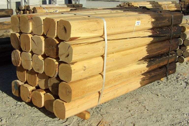 M-237  Wooden Fence Posts (25)