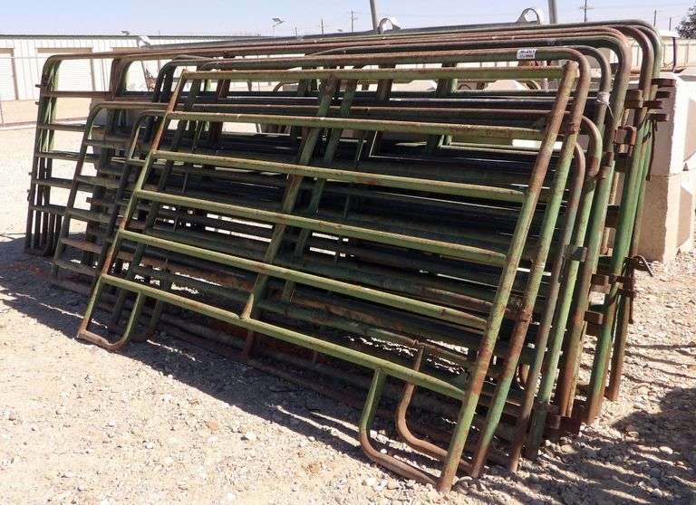 M-261  Metal Panels + Gates