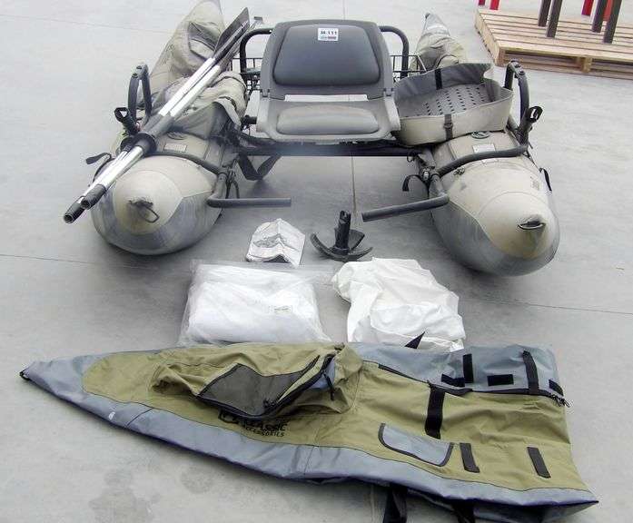M-111  Classic Accessories Colorado XT Pontoon