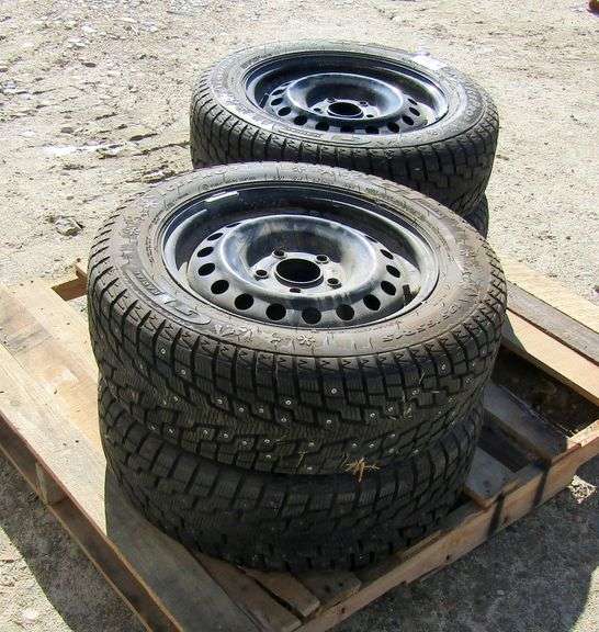 B-1217 Ice Pro3 Studded Tires + Wheels (4)