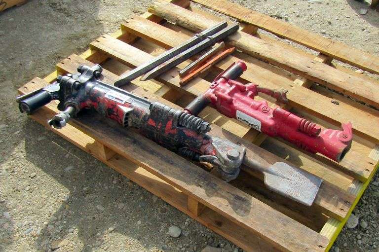 B-1262  Pneumatic Jack Hammers