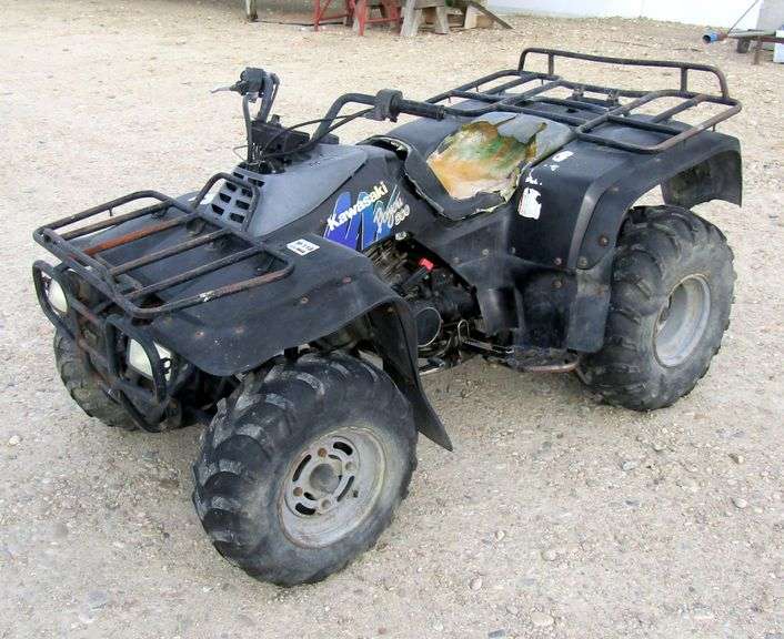 M-118  1996 Kawasaki Bayou 300 ATV