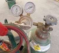 M-286  Cutting Torch Set On Cart