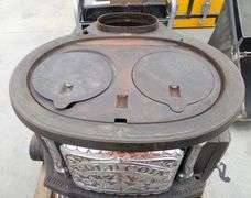 M-202  Gold Coin Parlor Stove