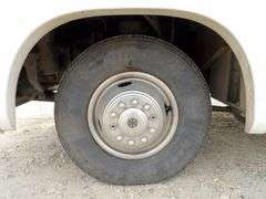 M-130 1996 Airstream Cutter Motor Coach