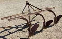 M-303  Ferguson 3-Point Toolbar Cultivator