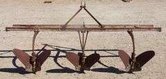 M-303  Ferguson 3-Point Toolbar Cultivator