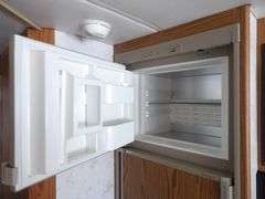 M-130 1996 Airstream Cutter Motor Coach