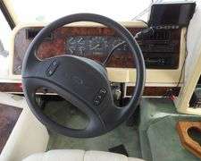 M-130 1996 Airstream Cutter Motor Coach