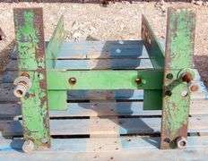 B-1105  John Deere Front Mounts