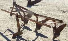 M-303  Ferguson 3-Point Toolbar Cultivator