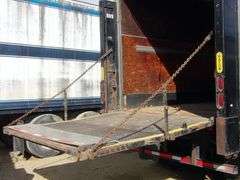 B-850 2003 Utility Van Trailer 32 1/2'