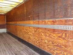 B-850 2003 Utility Van Trailer 32 1/2'