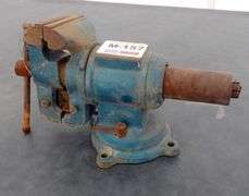 M-157  Bench Vise 5"