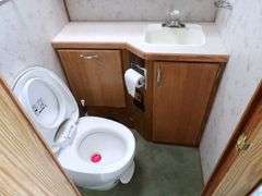 M-130 1996 Airstream Cutter Motor Coach