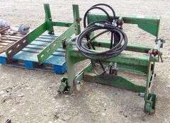 B-1105  John Deere Front Mounts