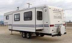 M-309  1994 Travel Supreme Travel Trailer