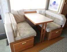 M-130 1996 Airstream Cutter Motor Coach