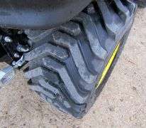 B-1223 John Deere 1025R Tractor W/Loader & Blade