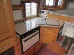 M-319 1993 Northland Polar 8'6" Cabover Camper