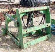 B-1105  John Deere Front Mounts