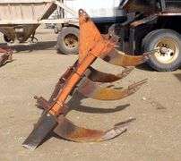 B-1292  3-Point Ripper