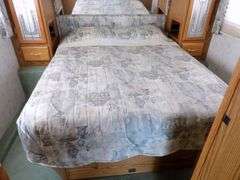 M-130 1996 Airstream Cutter Motor Coach