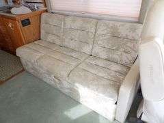 M-130 1996 Airstream Cutter Motor Coach