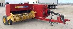 M-119  New Holland BC5080 Baler