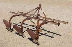 M-303  Ferguson 3-Point Toolbar Cultivator
